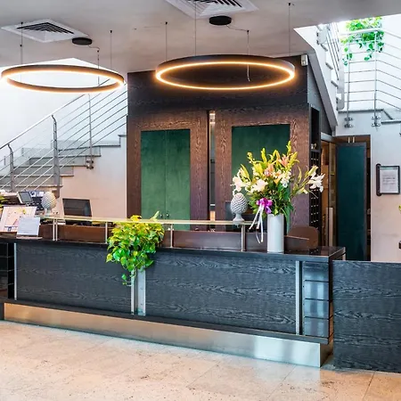 Parisi Hotell Nichelino