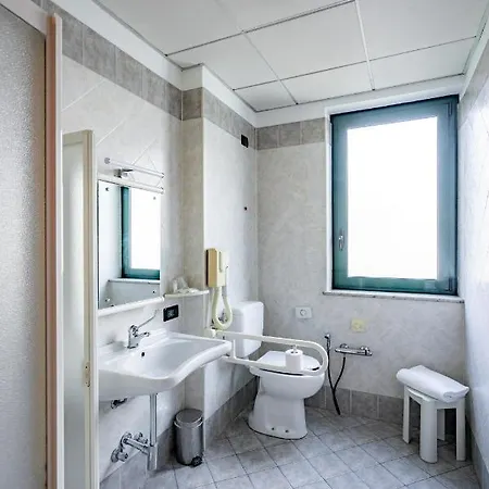 帕里西酒店 酒店 尼奇里诺