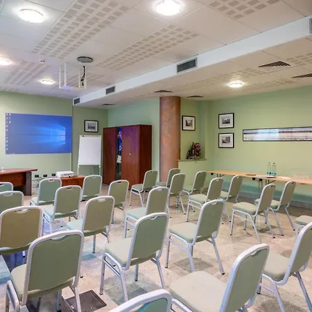 帕里西酒店 酒店 尼奇里诺