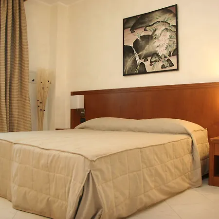 Hotel Parisi