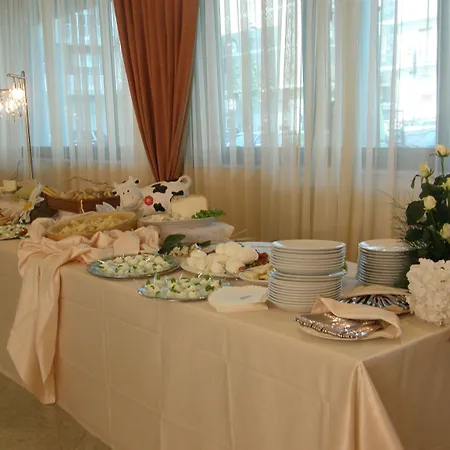 Parisi Отель 3*