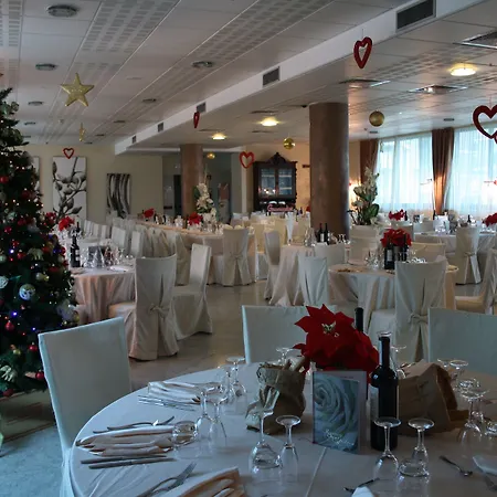 Parisi Отель 3*