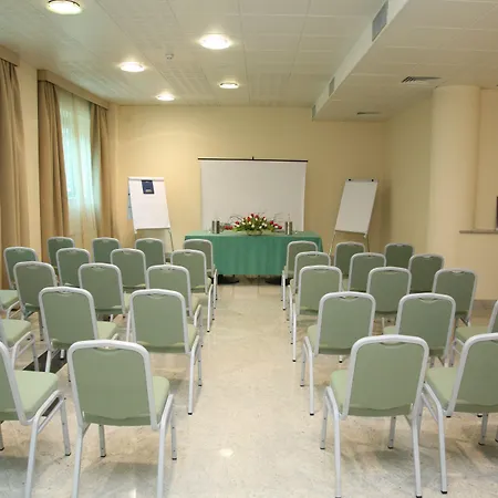 帕里西酒店 酒店 尼奇里诺