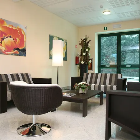 Отель Parisi 3*