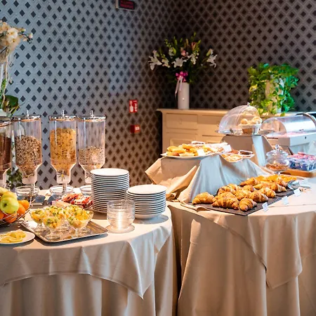 帕里西酒店 3* 尼奇里诺