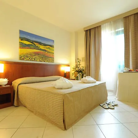 帕里西酒店 酒店 3*