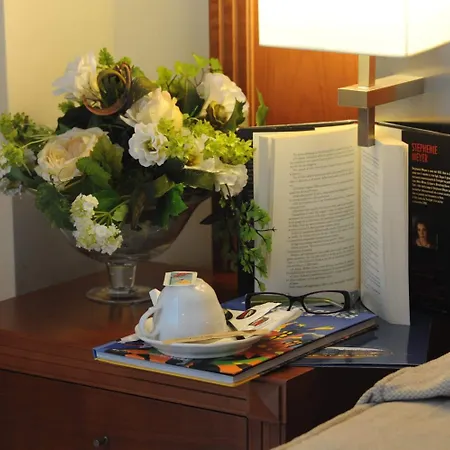 帕里西酒店 3* 尼奇里诺