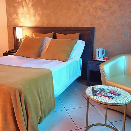Hotel Parisi 3*