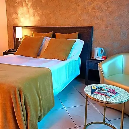 Parisi Hotel 3*