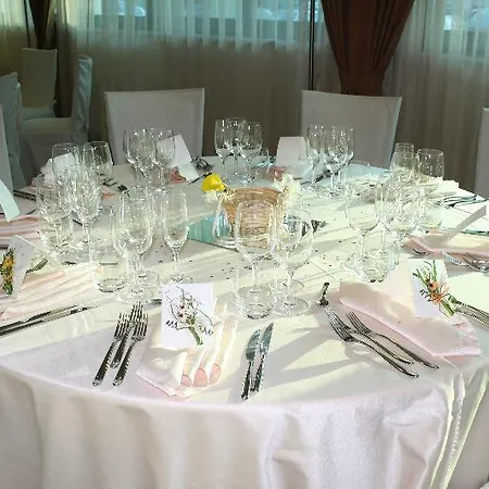 Отель Parisi 3*