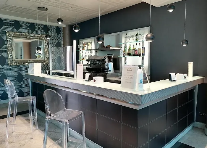 Hotell Parisi 3*