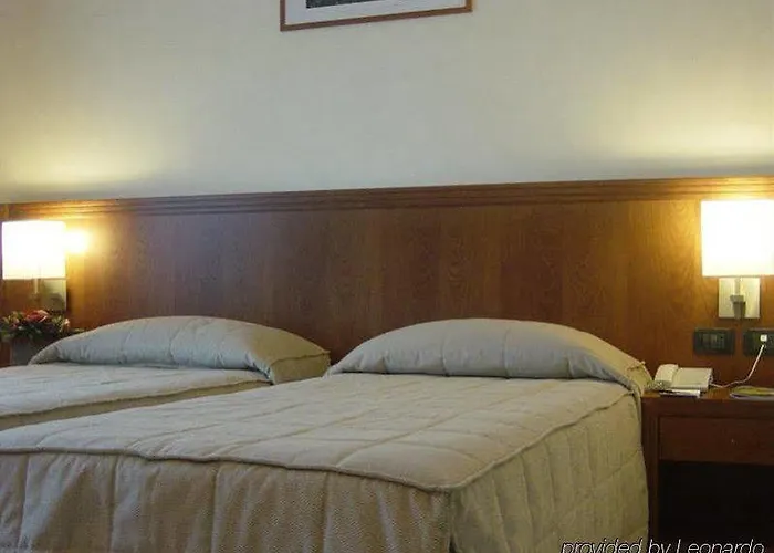 Parisi Hotell Nichelino